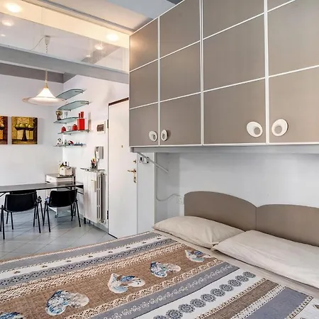 Appartamento Romantico Monolocale A Ospedaletti